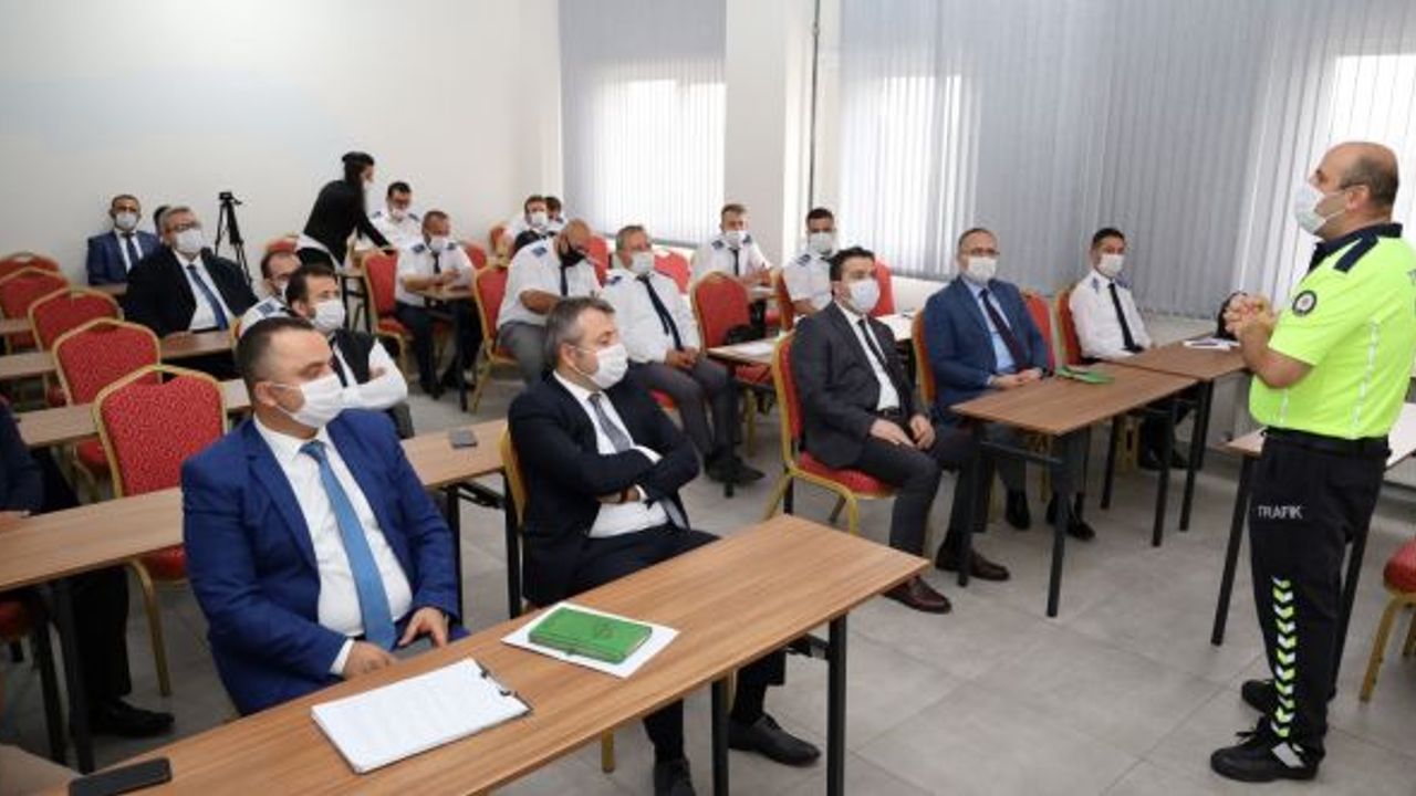 25 otobüs sürücüsüne “Güvenli Sürüş” eğitimi