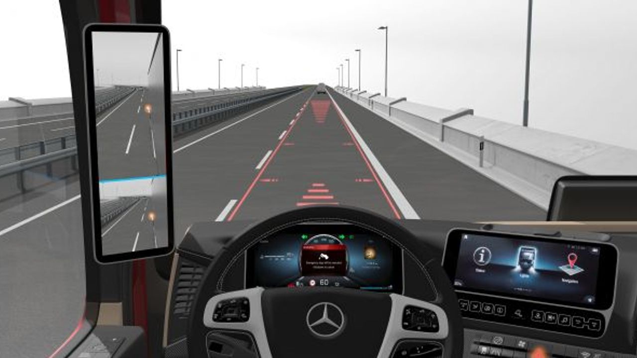 Mercedes-Benz Kamyon iki yeni güvenlik özelliğinin dünya lansmanı yapıldı