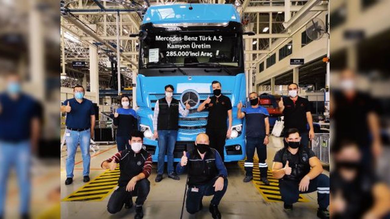 Mercedes-Benz Türk Aksaray Kamyon Fabrikası 285.000’inci kamyonu Actros 1851 LS banttan indi