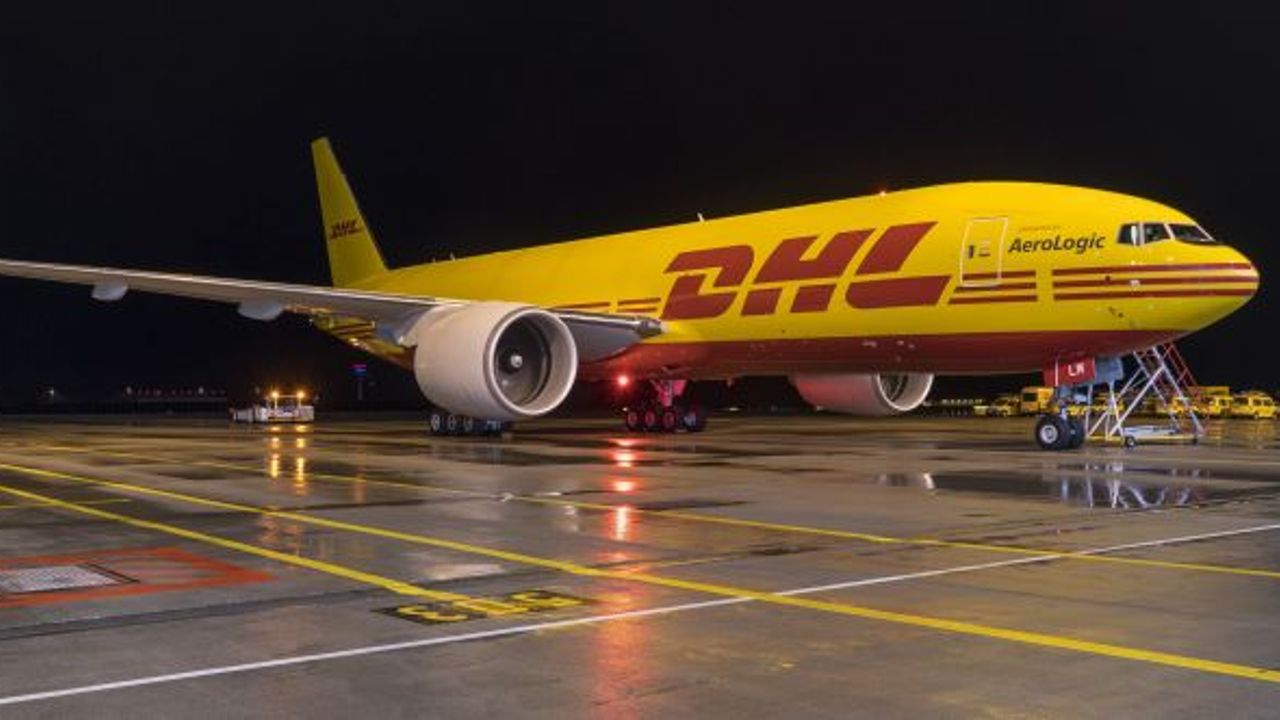 DHL Express 8 Boeing 777 kargo uçağı aldı