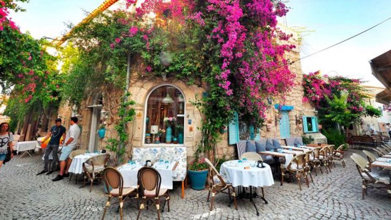 Alaçatı Turizm Derneği’nden ‘Kurallara uyalım’ çağrısı