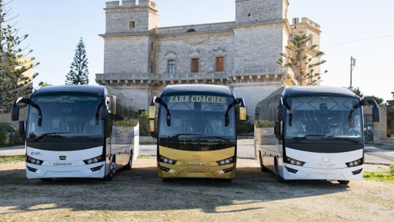 Anadolu Isuzu Visigo RHD aracı ile ilk kez Malta yollarında