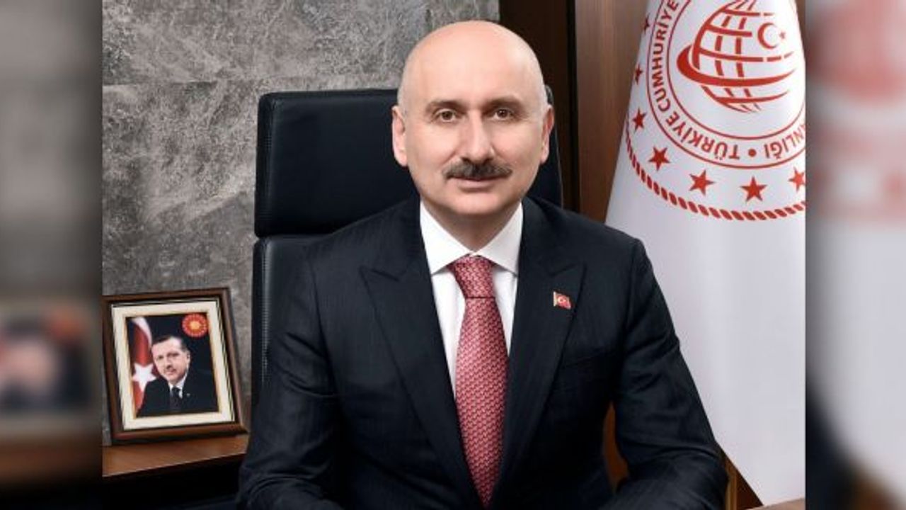 Bayram tatilinde yaklaşık 6 milyon kişi havayolu, 3 milyon kişi karayolu, 3 milyon kişi ise demiryolu ile biletli seyahat etti