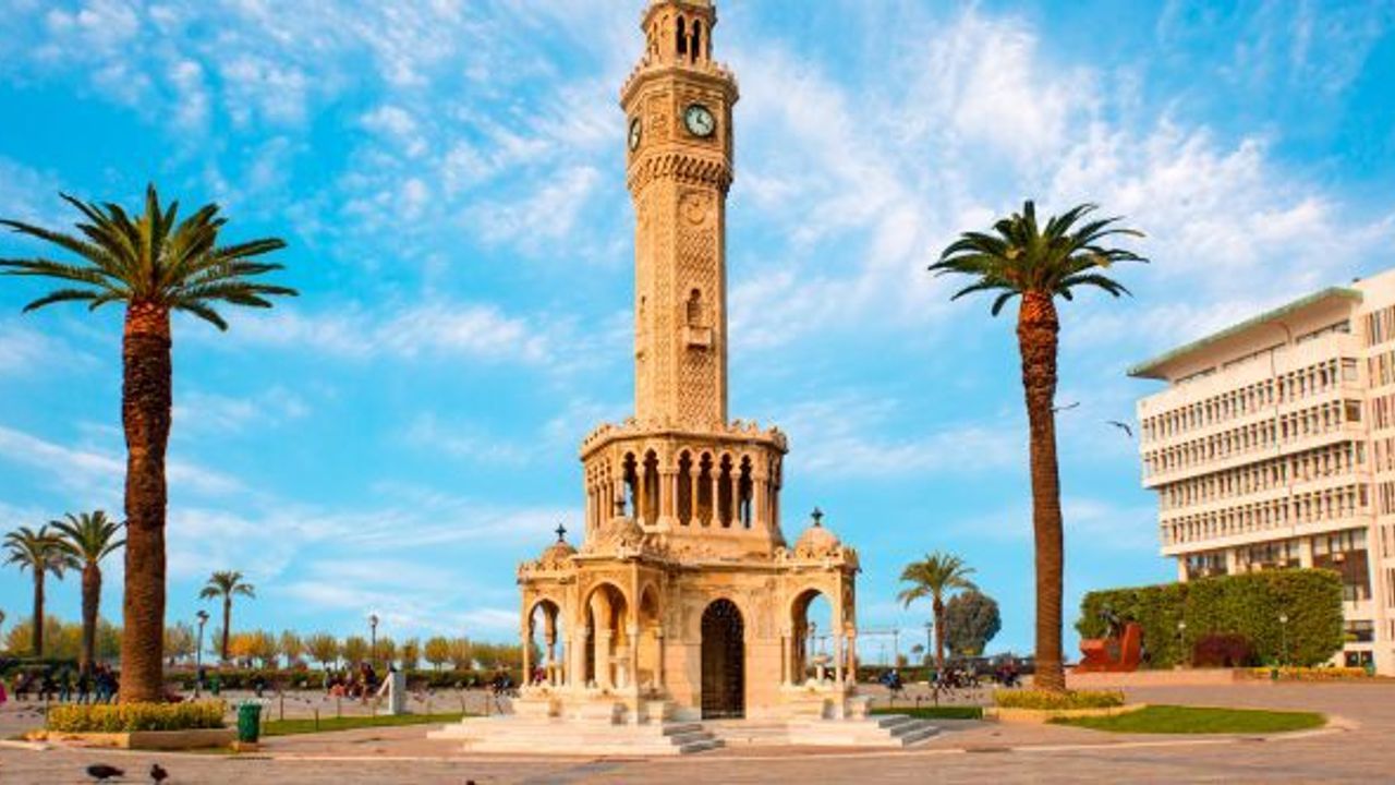 UBER Taksi İstanbul ve Ankara'dan sonra artık İzmir'de