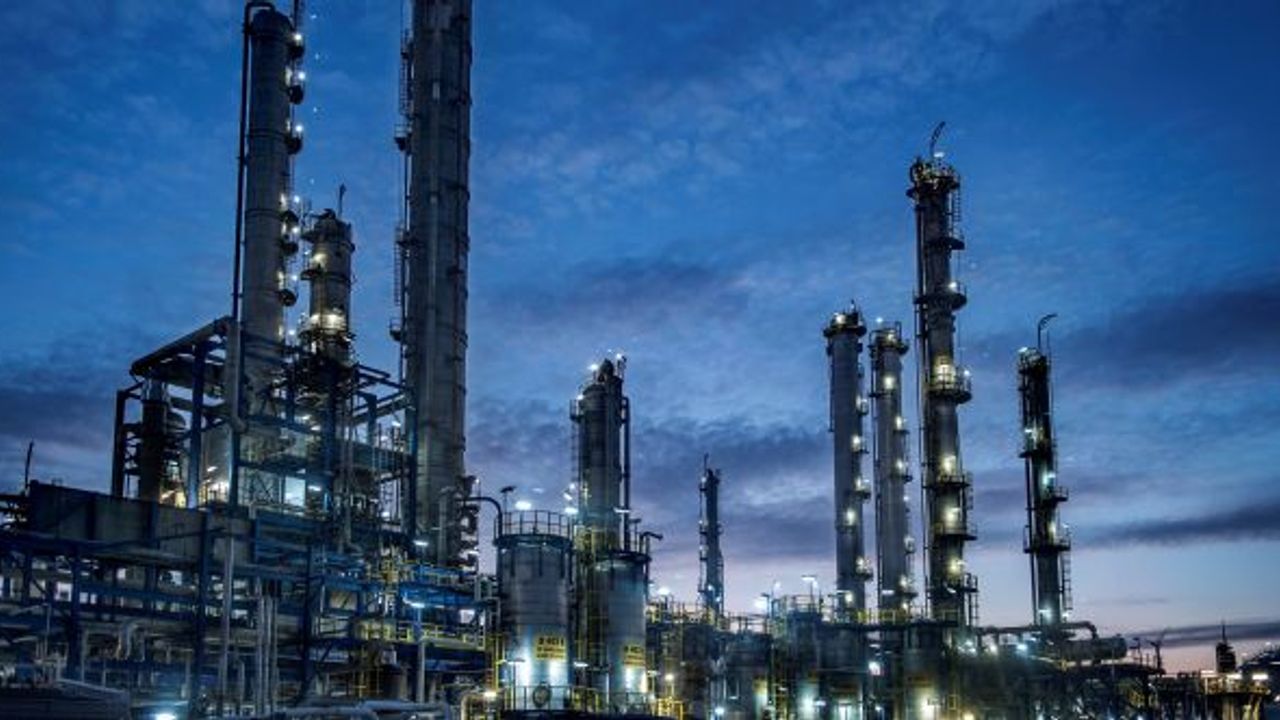 Petkim, satışlarını arttırdı, borçlarını azalttı