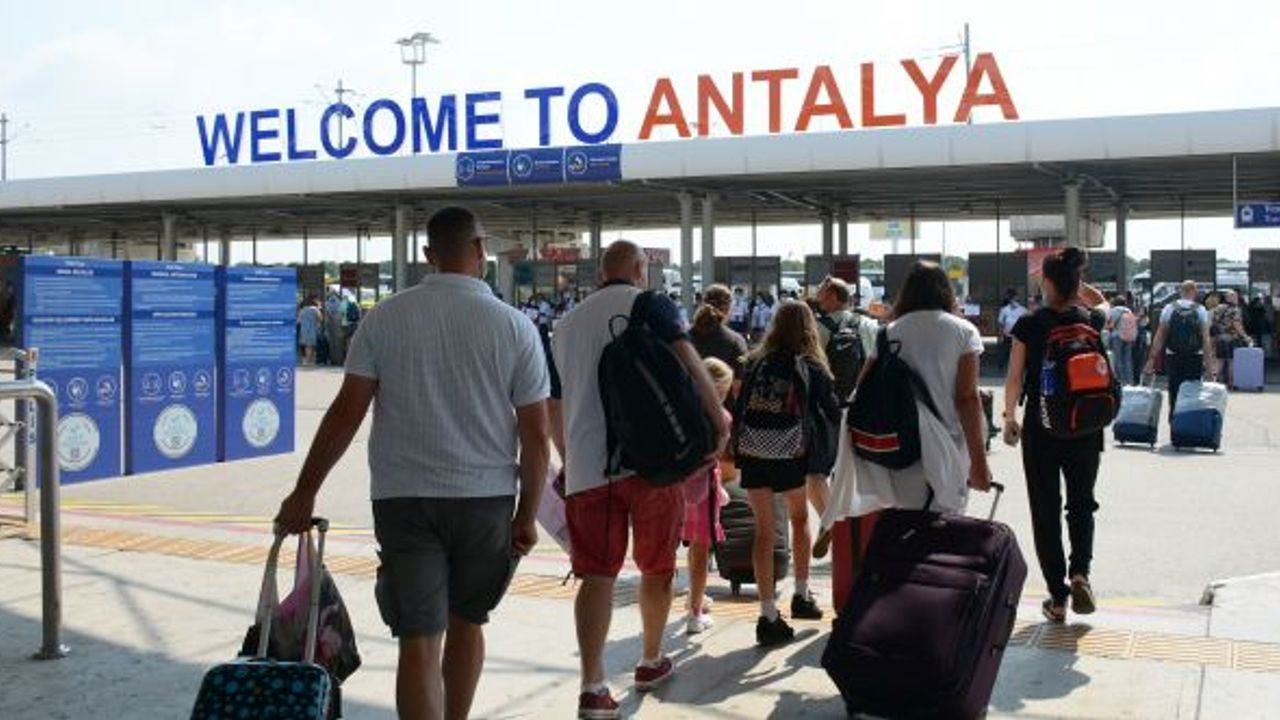 Antalya Havalimanı ihalesini 7 milyar 250 milyon Euro ile TAV ve Fraport kazandı