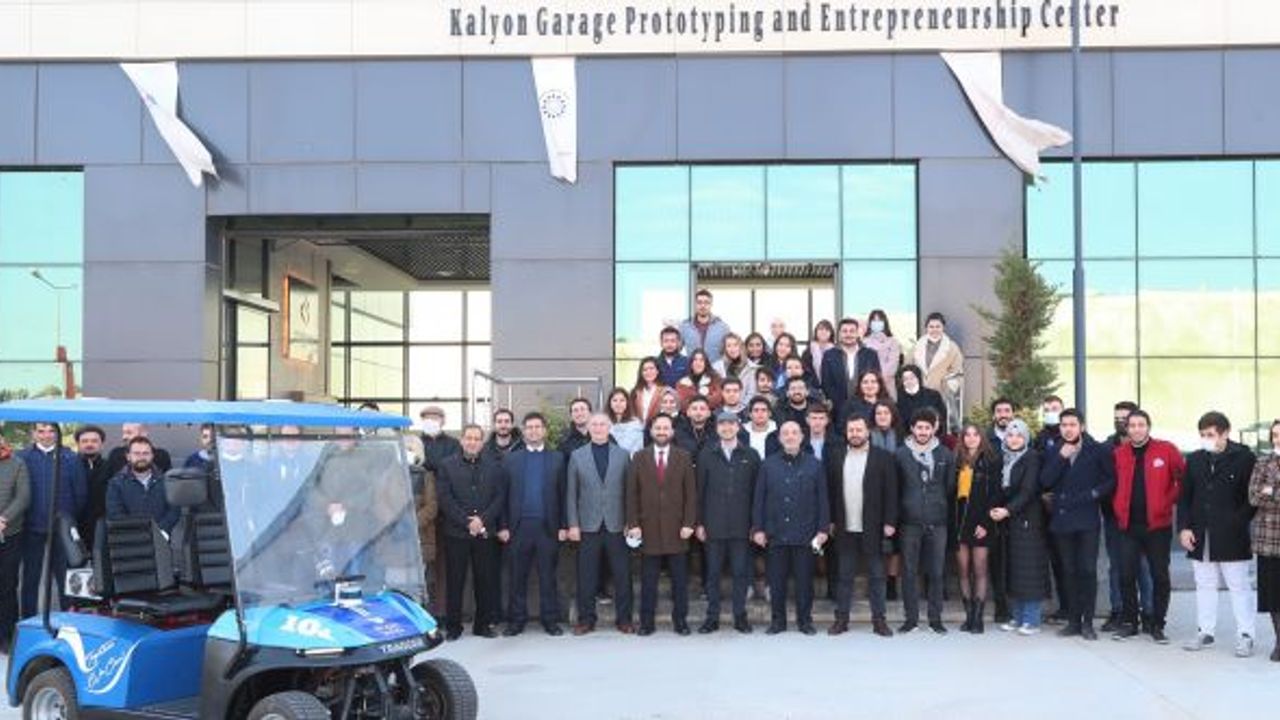 Bilişim Vadisi’nde geliştirilen otonom sürüş sistemlerine hazır araç platformunun tanıtımı yapıldı