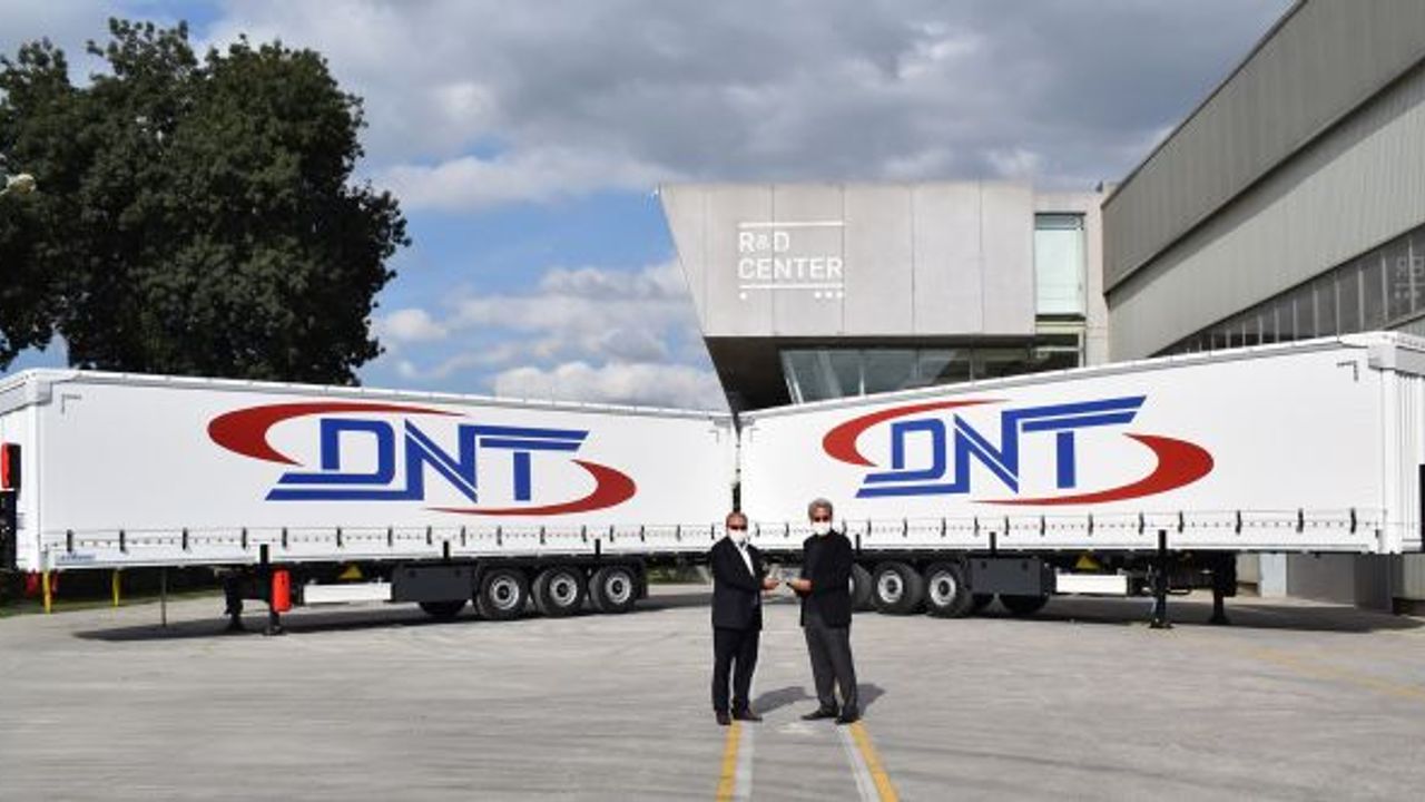 Tırsan’dan DNT Nakliye’ye 115 Tenteli Perdeli Teslimatı Yapıldı