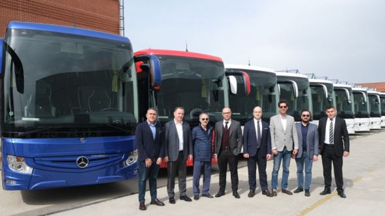 Mercedes-Benz Türk, Platform Turizm’e 20 adet Tourismo 15 RHD teslim etti