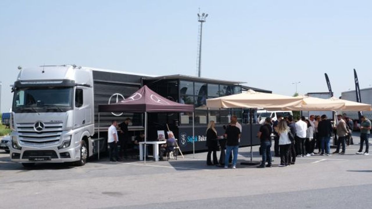 Mercedes-Benz Türk bir ilki hayata geçirdi: Şoförler için Sağlık Bakım Tırı yola çıktı