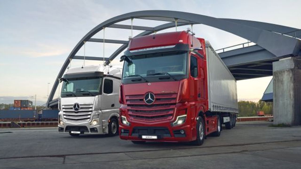 Mercedes-Benz Türk iç pazara 879 adet satış, Avrupa'ya 763 adet kamyon ihraç etti