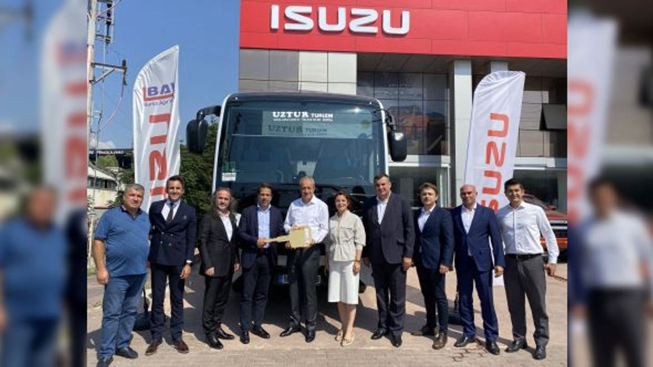 Uz-Tur Taşımacılık, filosunu Isuzu Grand Toro otobüsle genişletti