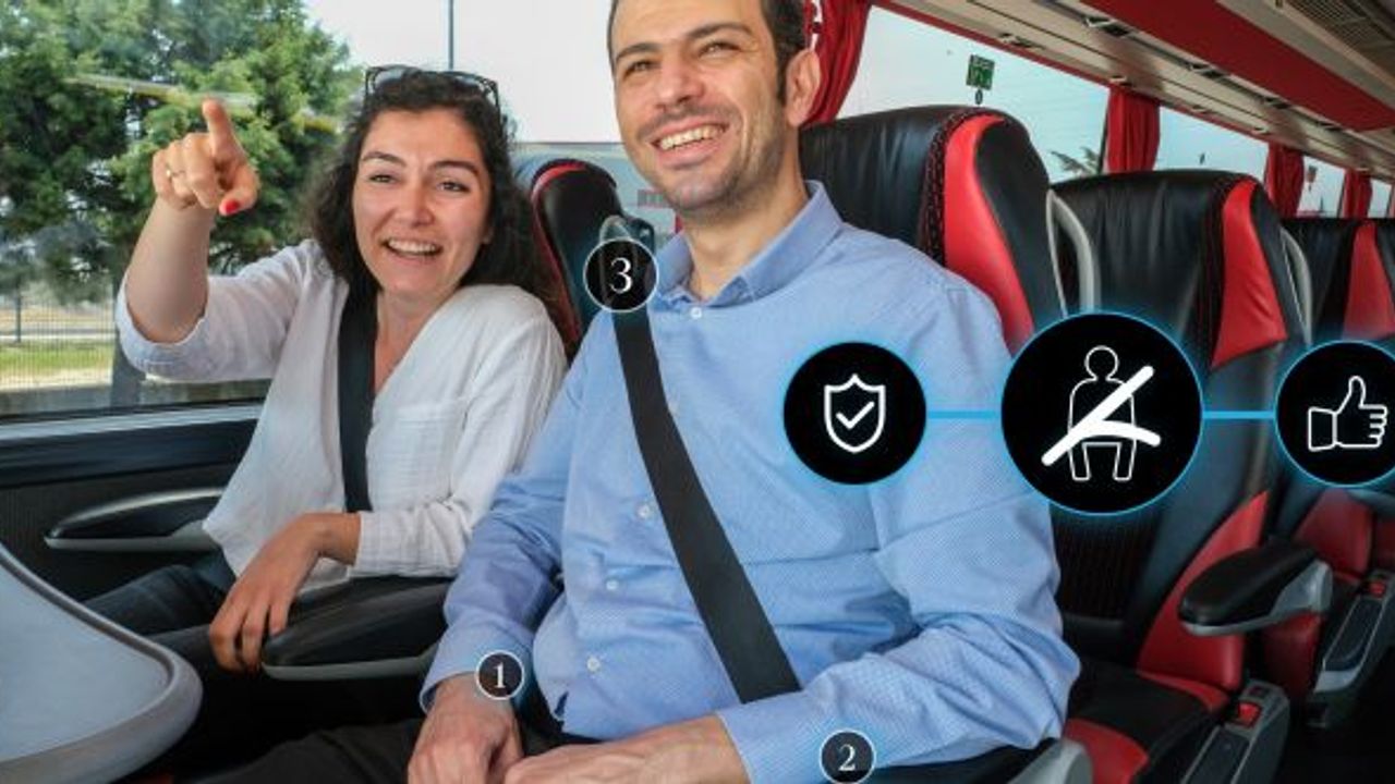 Mercedes-Benz Türk  üç noktalı emniyet kemerleri ile yine Türkiye’de bir ilke imza attı.