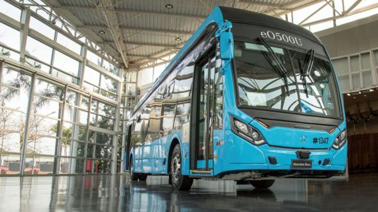 Mercedes-Benz’in tamamen elektrikli otobüs şasisi EO500 U Türkiye’de geliştiriliyor