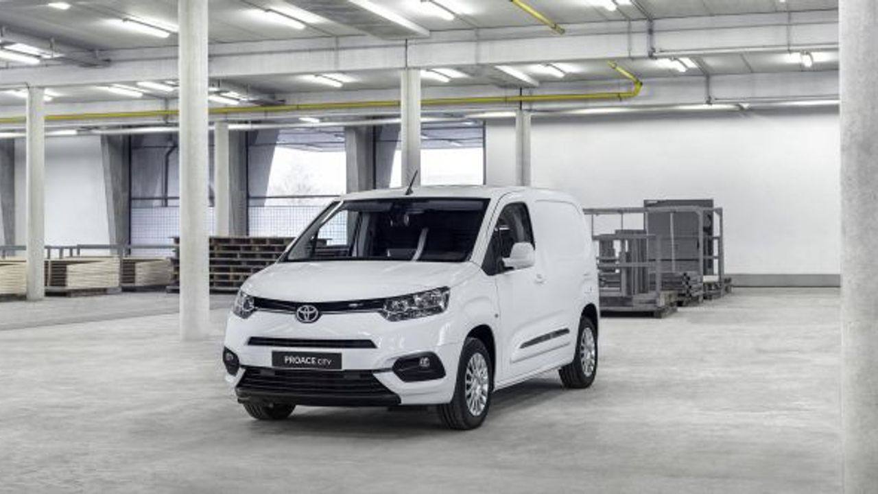 Toyota Türkiye’de tüm zamanların en yüksek satış adedine ulaştı