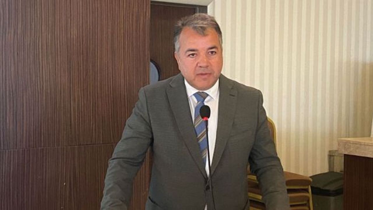 Türker Turizm Başkanı Yekta Türker, 22 otobüs, 50 hafif ticari araç ve 100 binek araç yatırımı yaptı, "Özmal araç yatırımı yerine tedarikçi ile çalışmak çok daha doğru" dedi