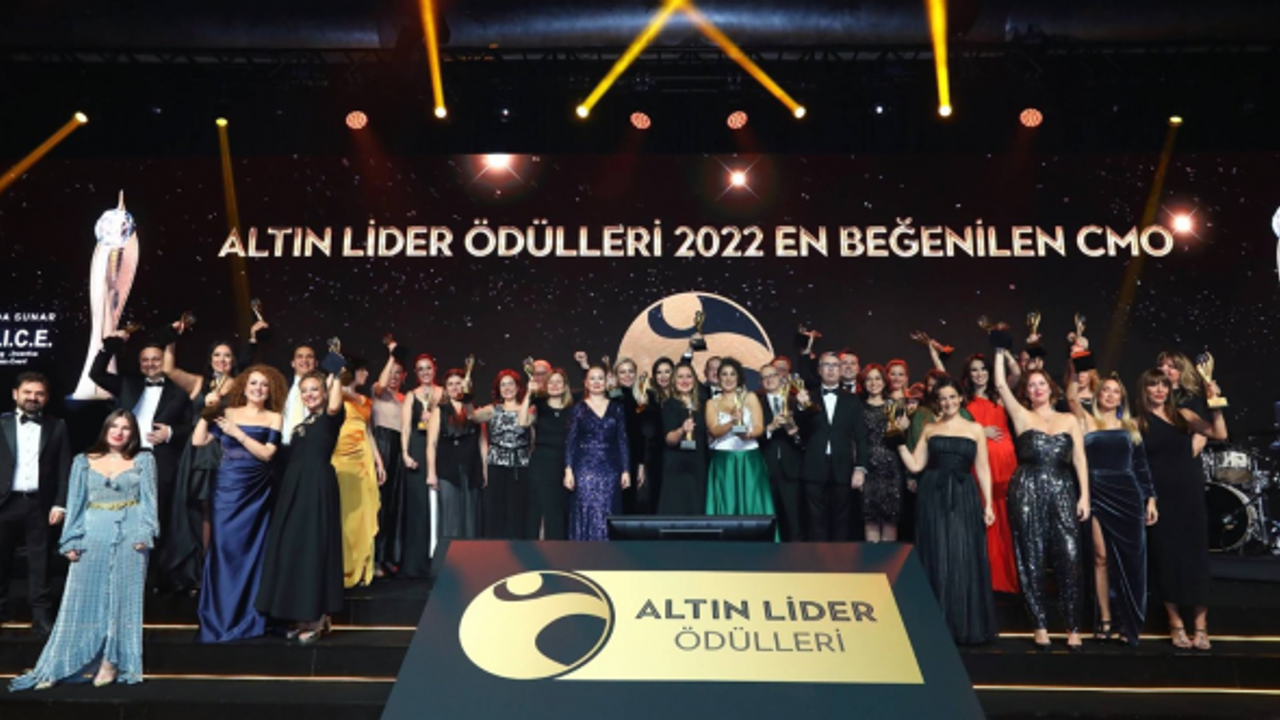 Türkiye’nin En Beğenilen CMO Altın Liderleri Ödüllerine Kavuştu.
