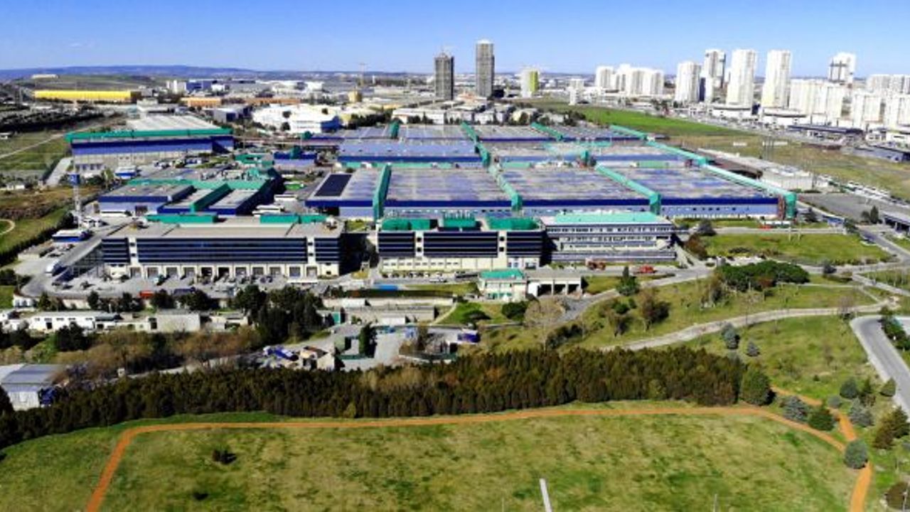 Mercedes-Benz Türk’ün zorunlu yaz dönemi staj programı “Summer Stars” için başvurular başladı