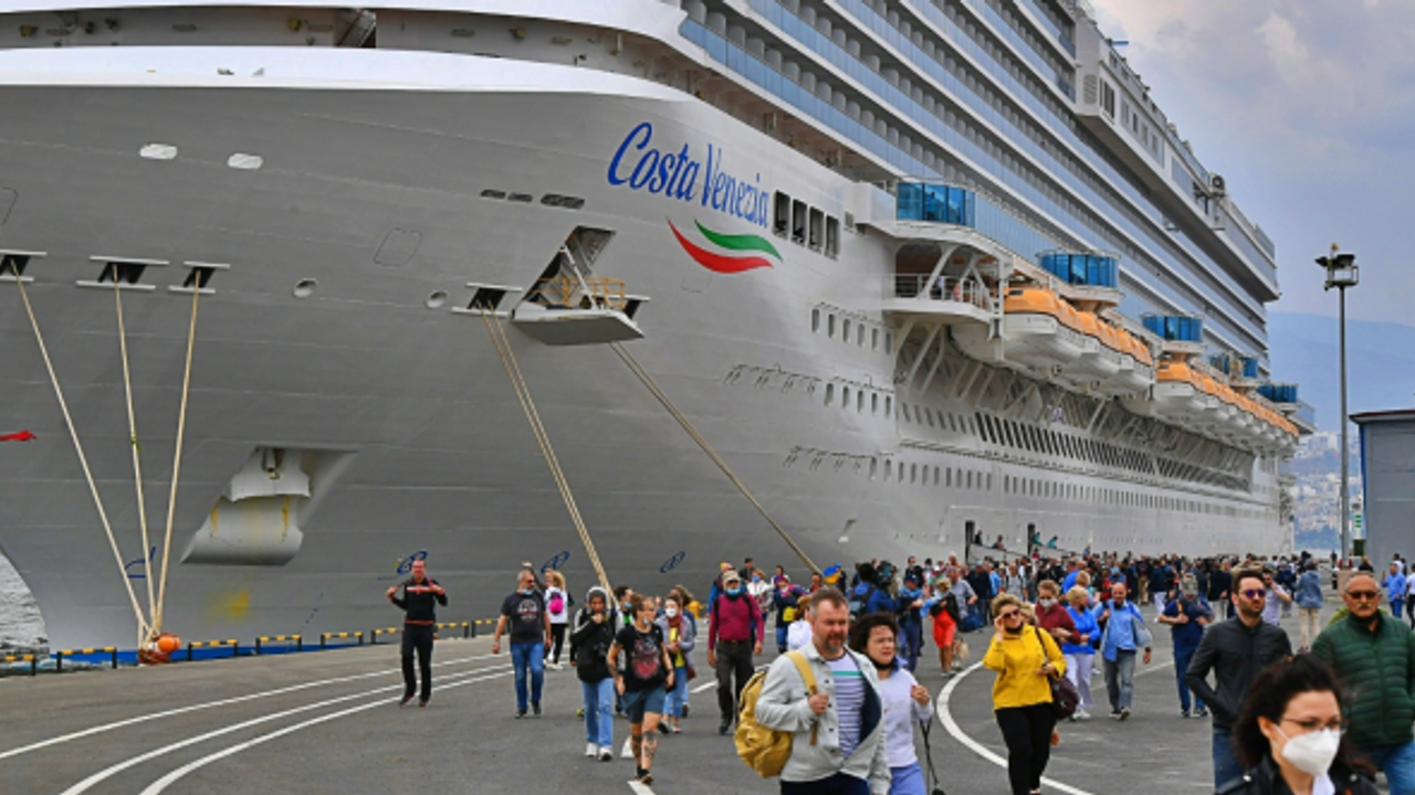 İzmir’in turizmi, yeni bir rekora doğru ilerliyor