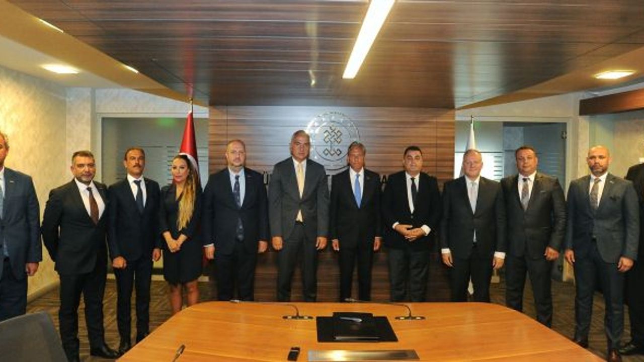 TÜRSAB heyeti Kültür ve Turizm Bakanı Mehmet Nuri Ersoy'u ziyaret etti