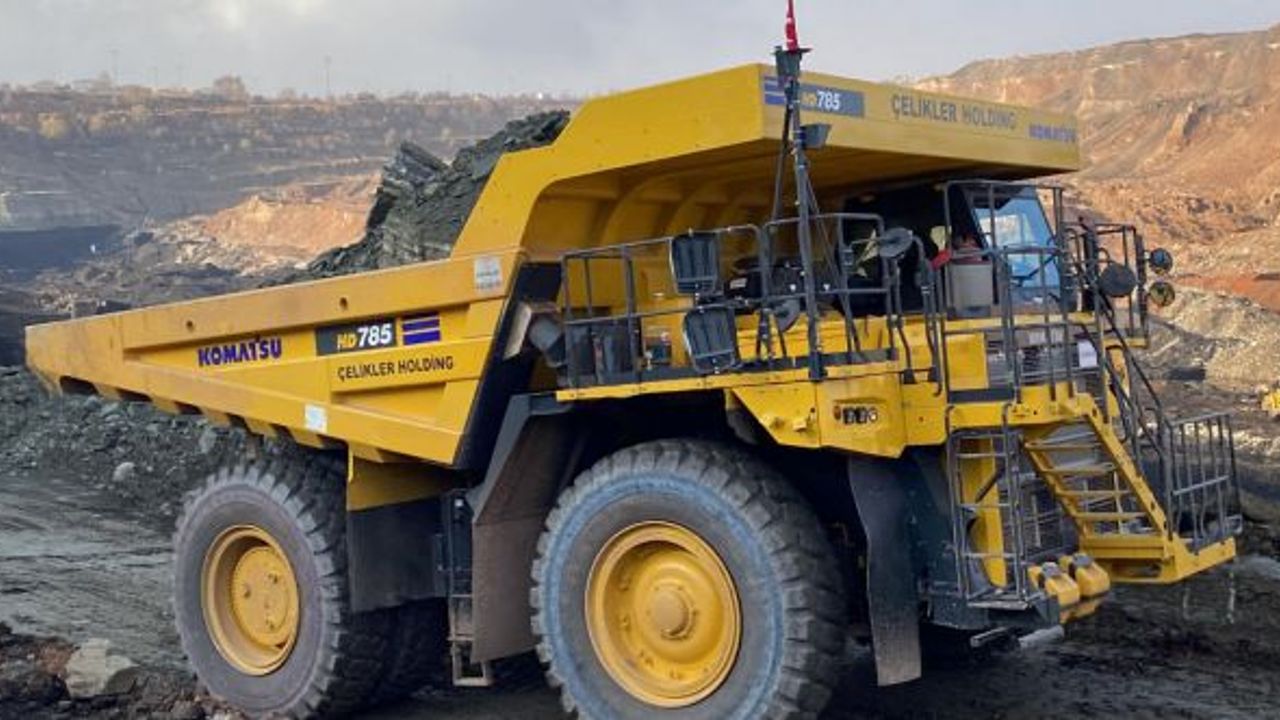 Çelikler Seyitömer Termik Santrali’ne 20 adet Komatsu HD785-8E0 Kaya Kamyonu teslimatı yapıldı