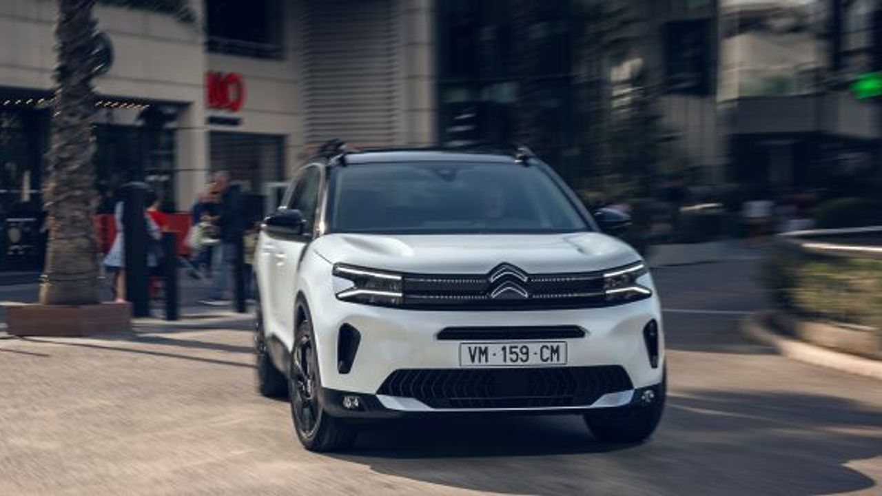 Hibrit Citroën C5 Aircross 1 milyon 860 bin TL’lik fiyatla Türkiye’de