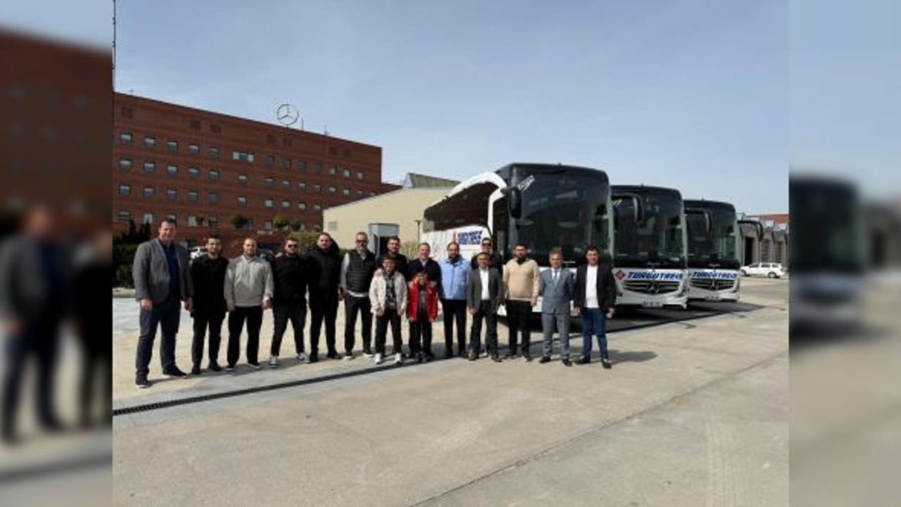 Gelecek Otomotiv’den Kars Turgut Reis Group Turizm’e 3 âdet Mercedes-Benz Travego teslimatı