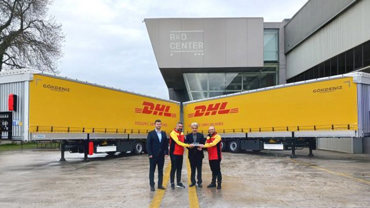 TIRSAN Gökdeniz Uluslararası Taşımacılık’a 12 adet treyler teslim etti