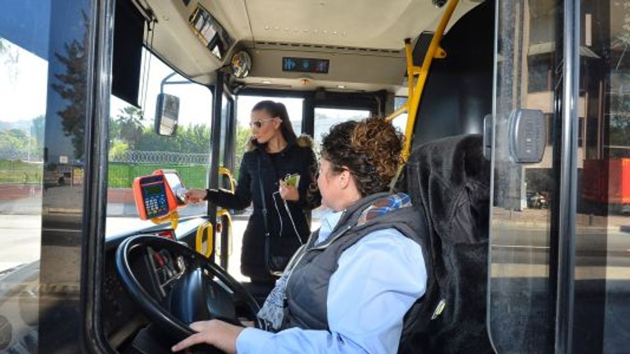  100 kadın otobüs şoförü arıyor.