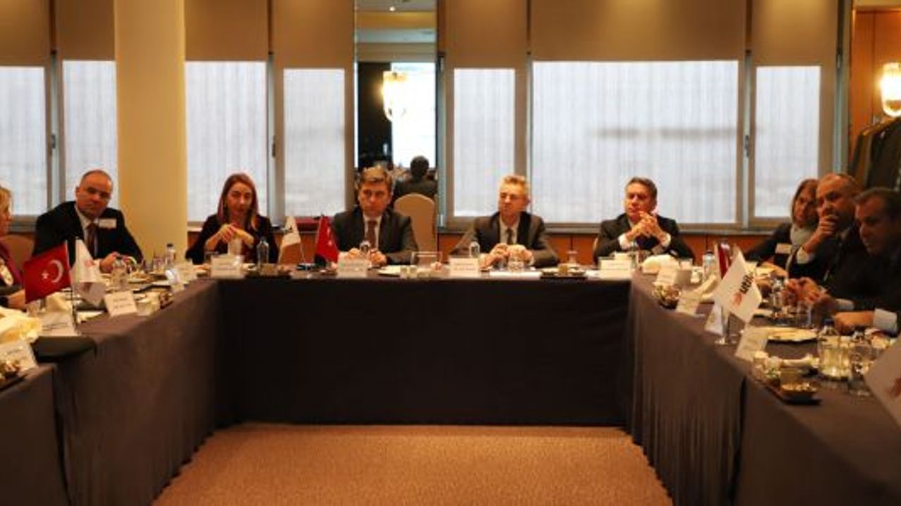 Demiryolu en fazla payı alıyor en az yükü taşıyor!