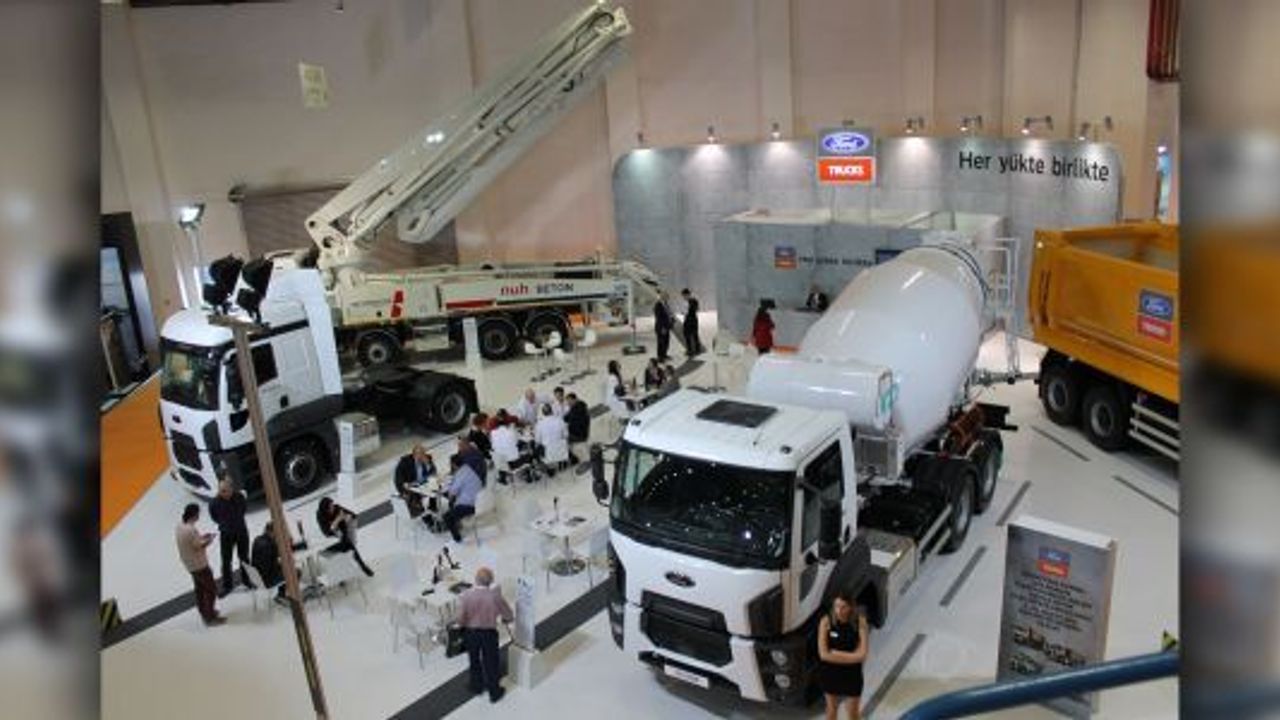 Ford Trucks, Beton Fuarı’nda yeni hafifletilmiş mikserini ve inşaat serisindeki yeniliklerini tanıttı