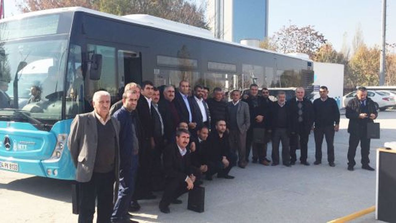 Mercedes, Ankara’da kamu kurumları ve halk otobüsü işletmecileri ile buluştu
