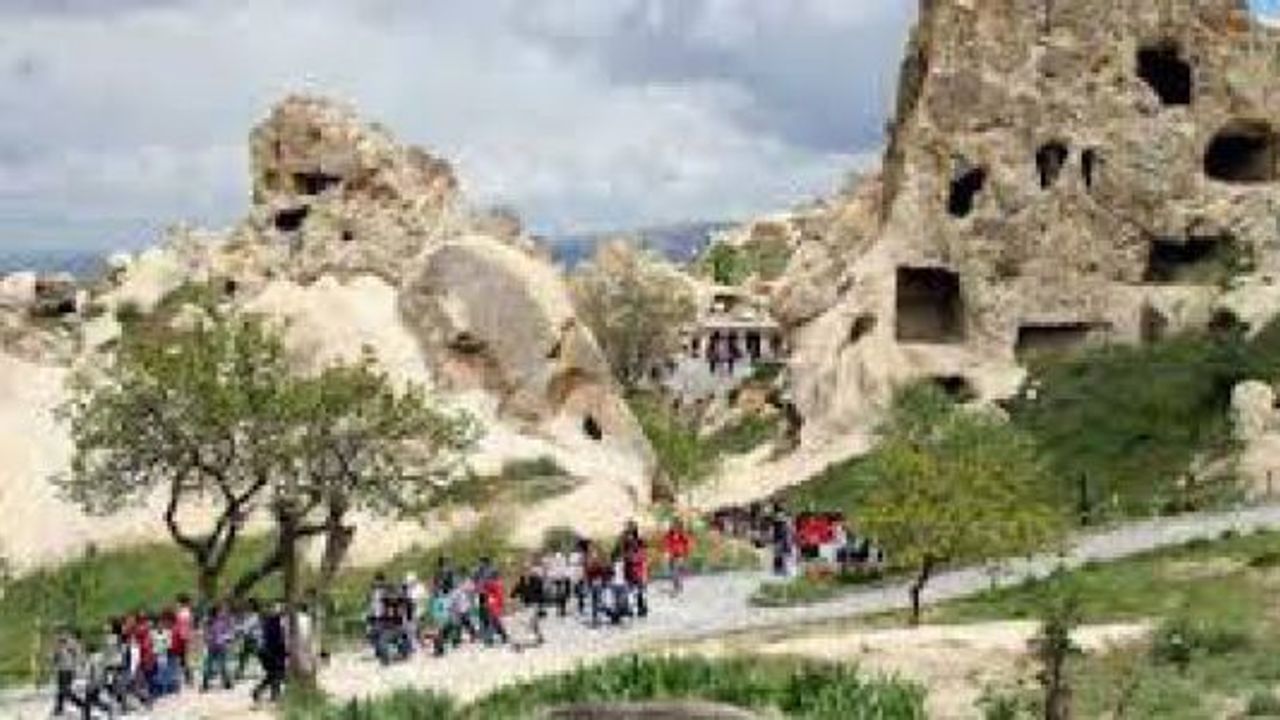 Yurtiçinde ikamet edenler 26 milyon 452 bin seyahat yaptı