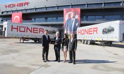 TIRSAN ve HÜNER işbirliği Cumhuriyet Bayramında büyüdü: 500 treyler ve lojistik merkezi teslim edildi