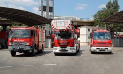 İzmir İtfaiye Dairesi Başkanlığı, hızlı müdahale için tam otomatik şanzıman donanımlı araçları kullanıyor