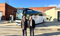 Hassoy Otomotiv’den Tezdoğan Turizm’e Tourismo teslimatı