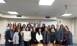 UND’nin kadın tır sürücü adayları mezun oldu