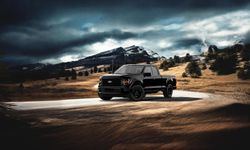 Yeni F-150 STX serisi Ford Store bayilerinde