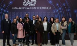 UND Kadın Tır Sürücü Akademisi 2. Dönem Mezunlarını Verdi