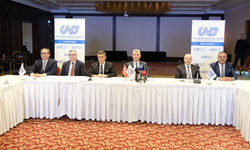 UND, Ticaret Bakanı Ömer Bolat’ın katılımıyla 2025 yılı taşıma rakamlarını açıkladı