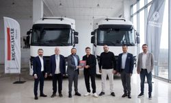 İstanbul Lojistik’e 20 adet Renault Trucks T480 çekici