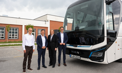 Almanya Federal Çalışma ve Sosyal İşler Bakanı, MAN Türkiye’nin Ankara Tesisini Ziyaret Edip eCoach ile Test Sürüşü Yapt