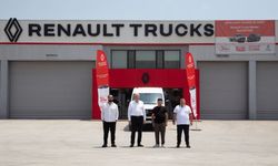 Renault Trucks Türkiye, Master Red EDITION'ın ilk teslimatını gerçekleştirdi