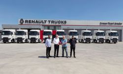 Onaylar Ekspress filosuna 10 adet Renault Trucks T520 kattı