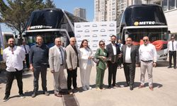MAPAR Otomotiv’den Metro Turizm’e 2 adet NEOPLAN Skyliner teslimatı