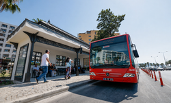İzmir'in kimliğini yansıtan Konak Durağı hizmete açıldı
