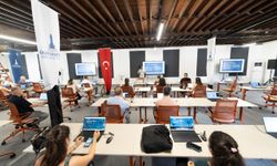 Esnaf temsilcilerine yapay zekâ eğitimi