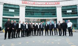 UND heyeti Sarp Sınır Kapısı’nda incelemelerde bulundu