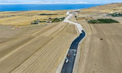 Van Gölü Sahil Yolu 65 km olacak