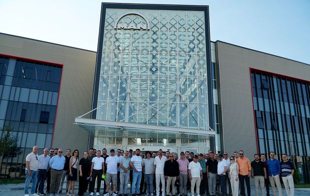 Man Yetkili Servisleri Ankara’da Buluştu: İzmir EGEMAN, Elâzığ AYMAN, Antalya MEÇİKOĞULLARI ödüllendirildi